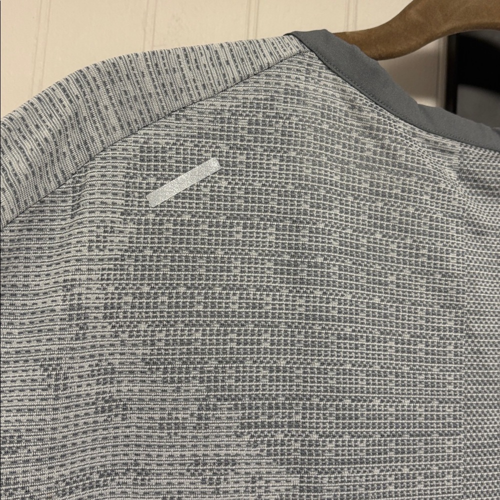Nike Running T shirt - Picture 11 of 11
